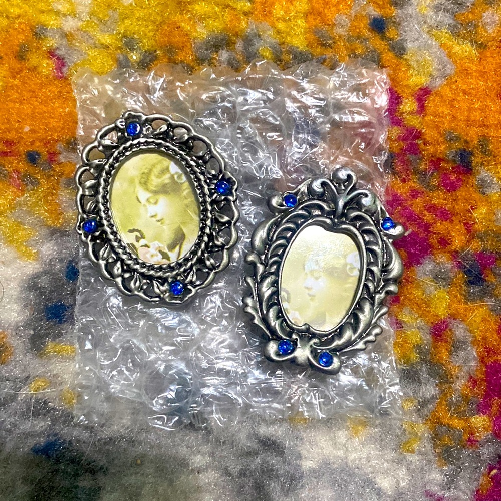 locket magnets 🤍